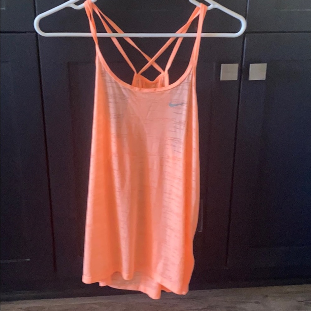 Nike women’s tank